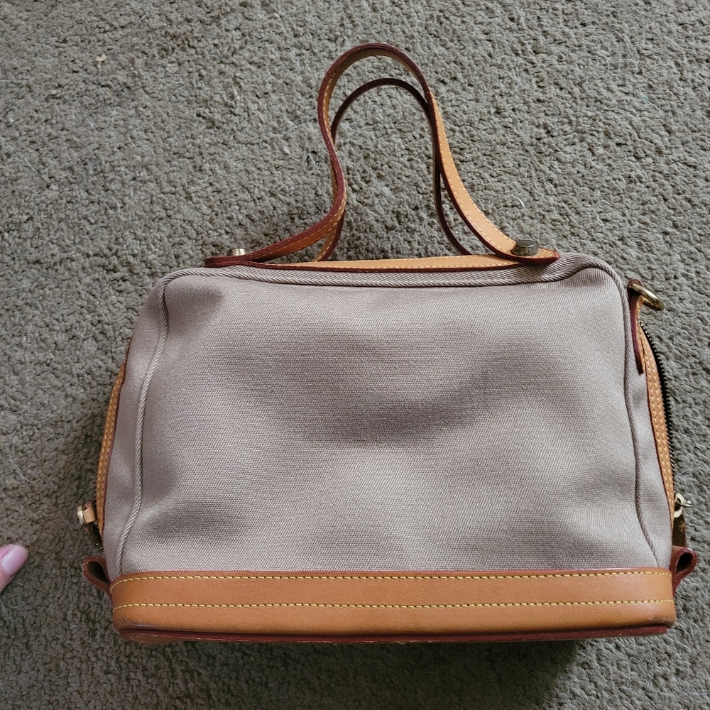 Dooney & Burk classic bag